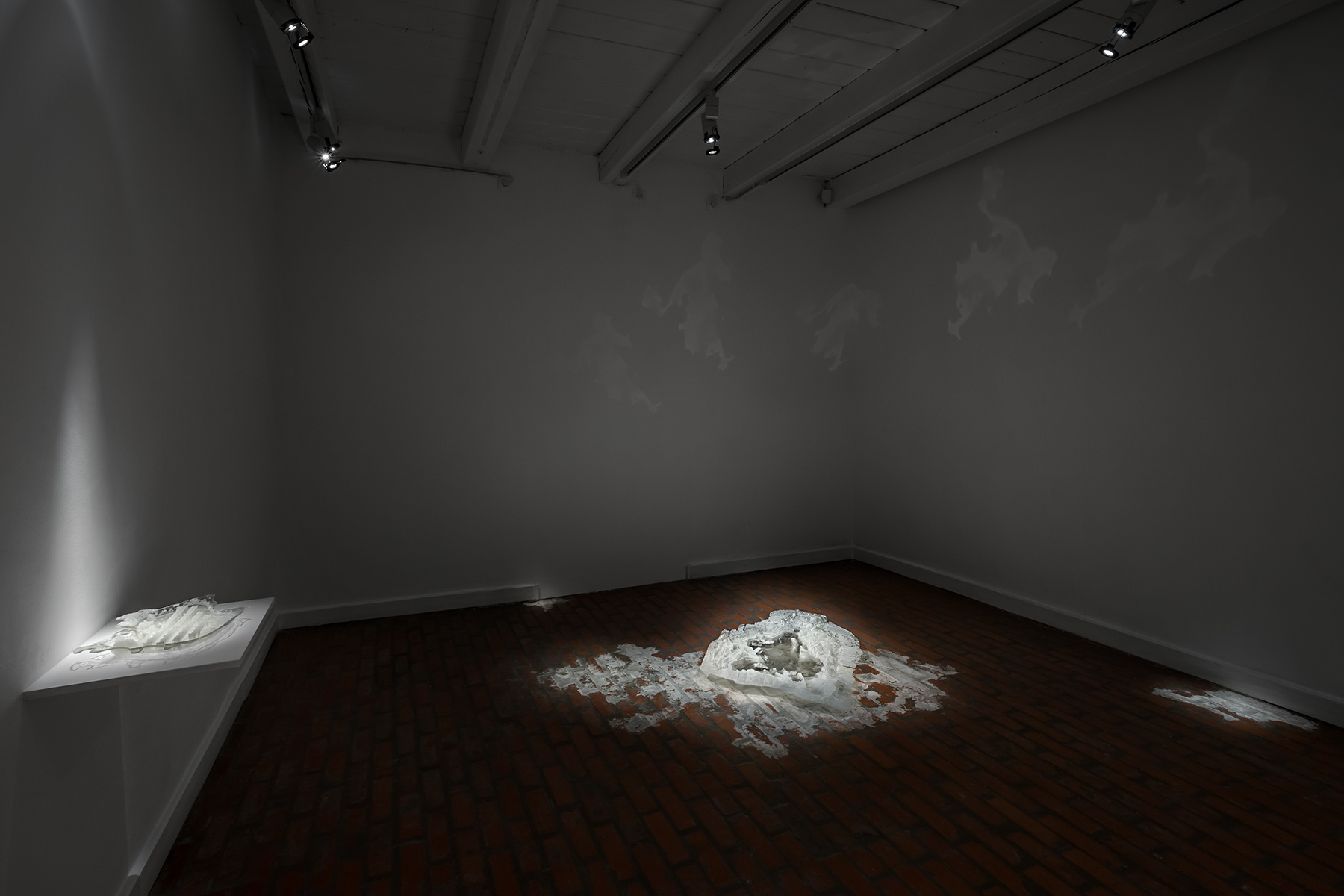 Budapest Galéria_Pillanatnyi elmék kiállítás enteriőr