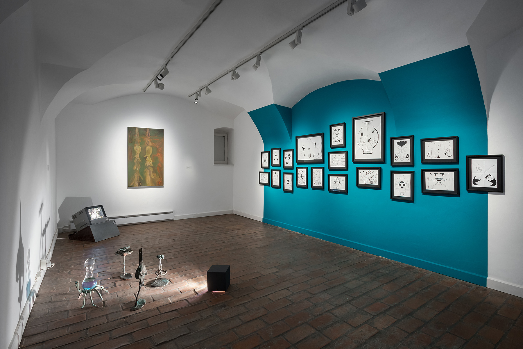 EKO9_Miutan_idegenek_lettunk_kiallitas_enterior_foto_Juhasz G. Tamas
