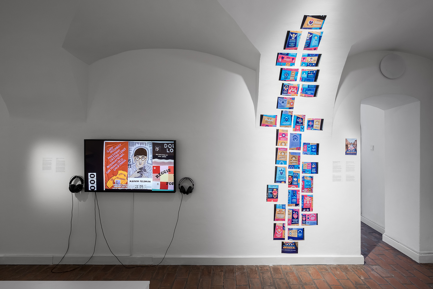 A_Ferfi_Helyet_Senki_Nem_Firtatja_A_Forradalomban_Budapest_Galeria (5) A_Ferfi_Helyet_Senki_Nem_Firtatja_A_Forradalomban_Budapest_Galeria_enteriőr